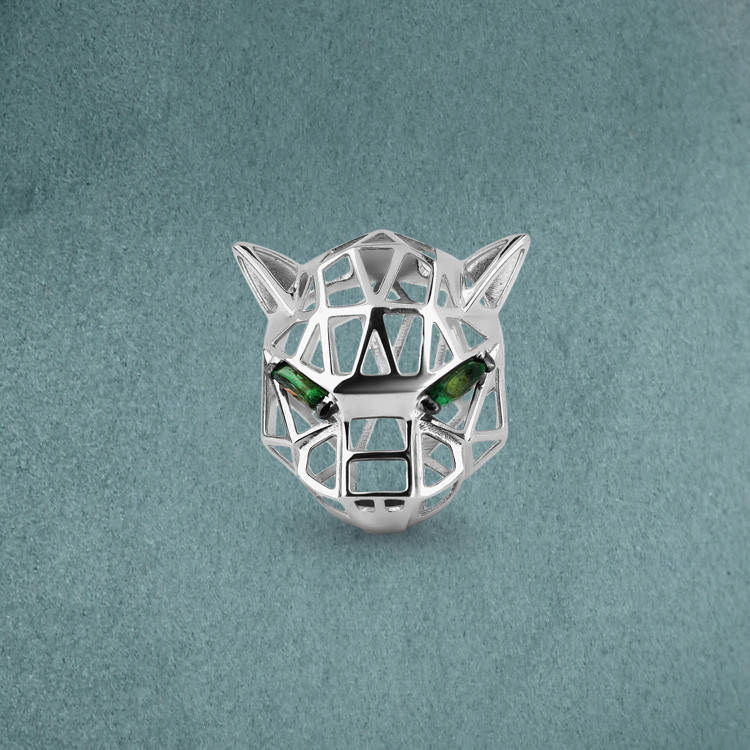 Подвеска PUMA TRANSFORME из белого золота 585 пробы с изумрудом